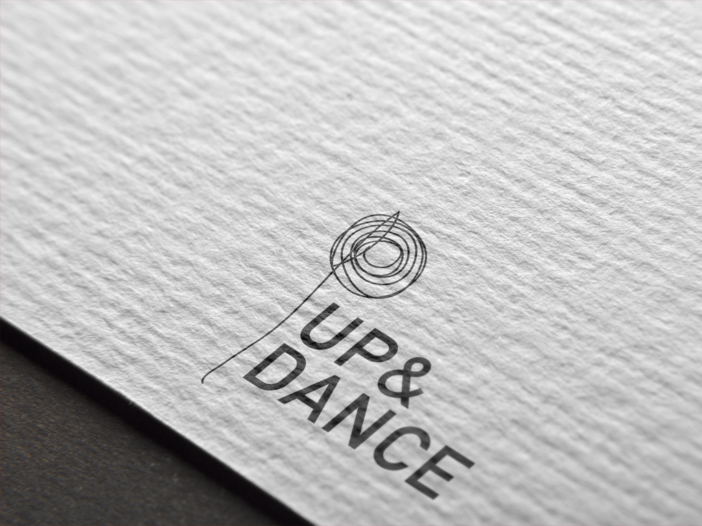 Logo Up and Dance