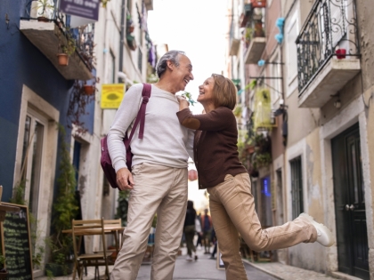 Si ja s�n aqu� ... que comprin als negocis associats.